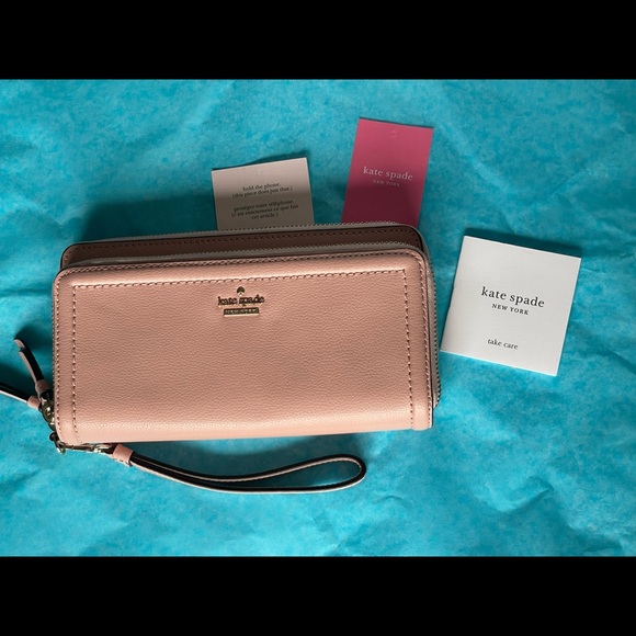 kate spade Handbags - ♠️ Kate Spade wristlet  phone wallet ♠️